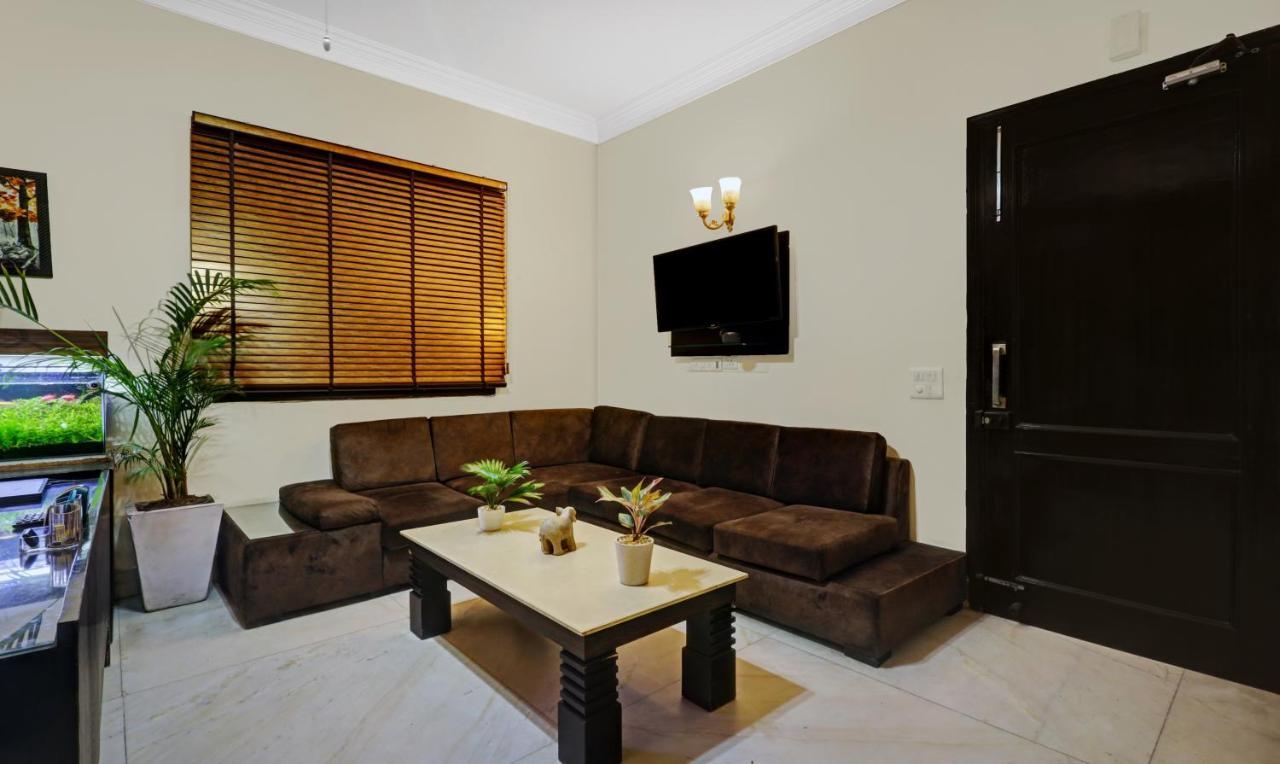 Hôtel Itsy By Treebo - Connaught Mews à New Delhi Extérieur photo